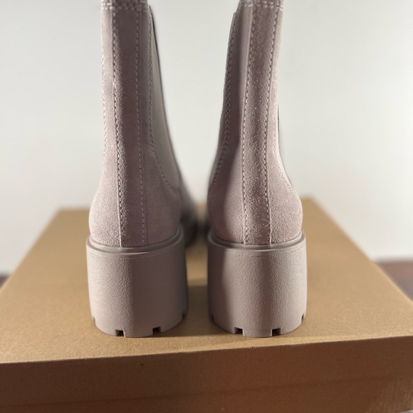 Listing for Steve Madden HAYLAN Grey Suede Boots (Size 9.5) - Picture 6 of 9